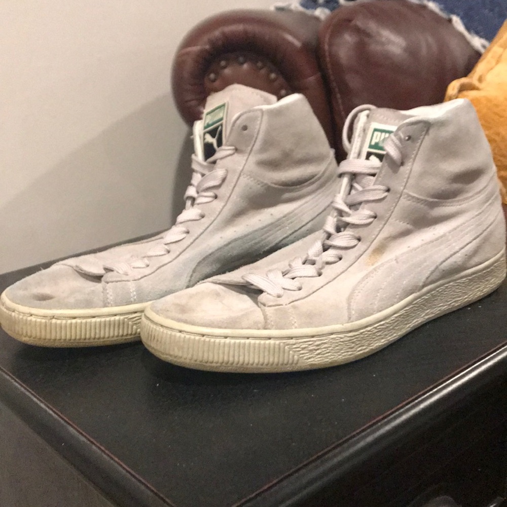 Suede Gray Puma High Tops size 9